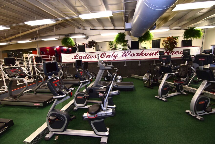 More Photos Of 1510-1520 Martin St, State College Sports And Entertainment For Lease