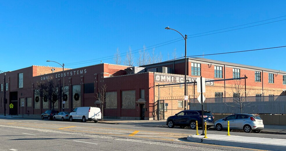 More Photos Of 4131 S State St, Chicago Manufacturing For Sale