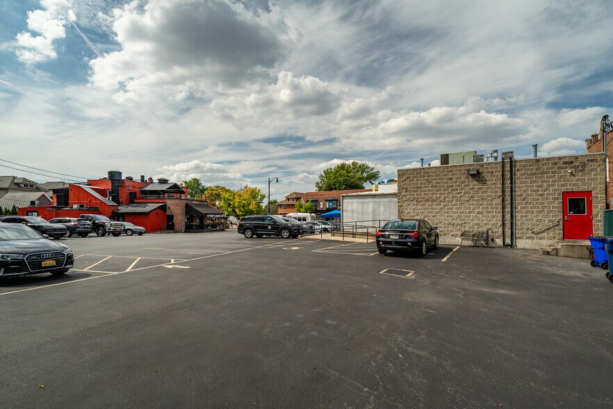 More Photos Of , Buffalo Specialty For Sale