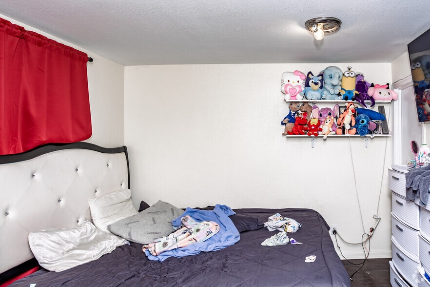 More Photos Of 509 Hyde Park Pl, Inglewood Apartments For Sale