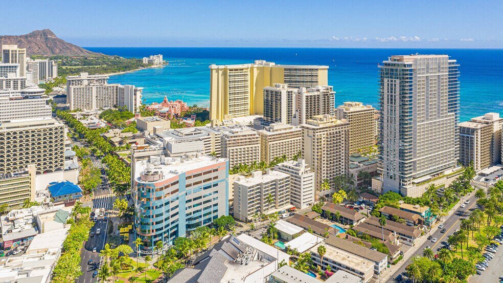 More Photos Of 2155 kalakaua Ave, Honolulu Office For Lease