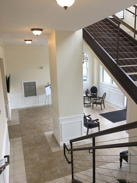 More Photos Of 1 Herald Sq, New Britain Medical For Lease