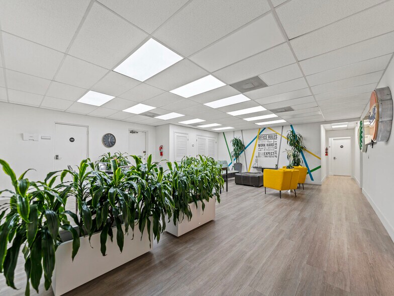 More Photos Of 4182 S University Dr, Davie Industrial For Sale