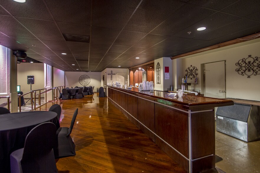 More Photos Of 1400 W Markham, Little Rock Office For Lease