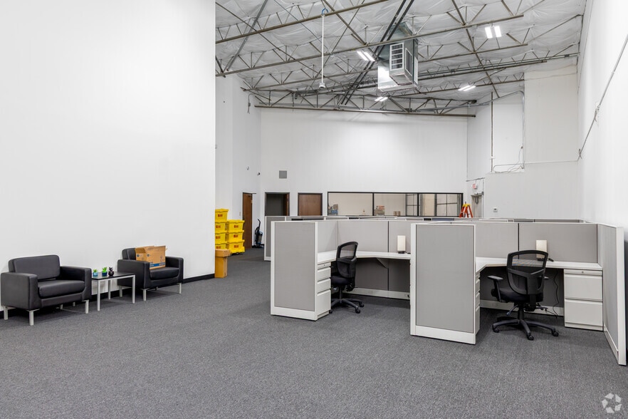 More Photos Of 8400 Esters Blvd, Irving Unknown For Lease