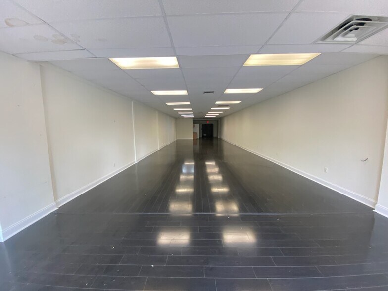 More Photos Of 307-343 Lincoln Hwy, Exton Unknown For Sale