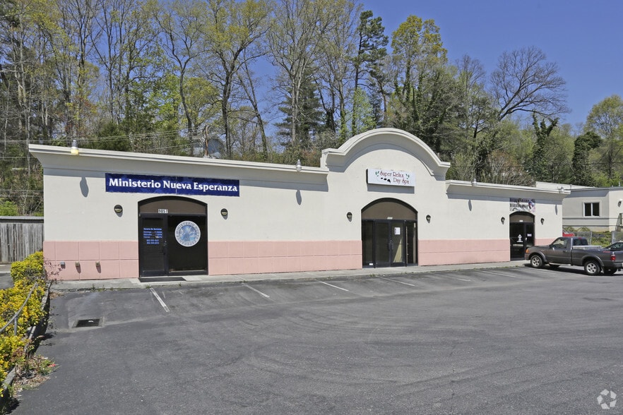 More Photos Of 9053 Middlebrook Pike, Knoxville Freestanding For Sale