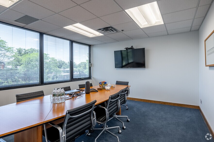 More Photos Of 619 E Palisade Ave, Englewood Cliffs Office For Lease