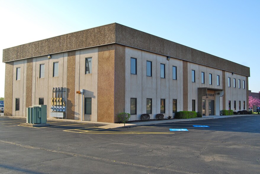 More Photos Of 13720 E 42nd Ter, Independence Office For Lease