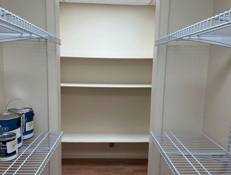 More Photos Of 6000 Georgia Ave, West Palm Beach Light Manufacturing For Lease