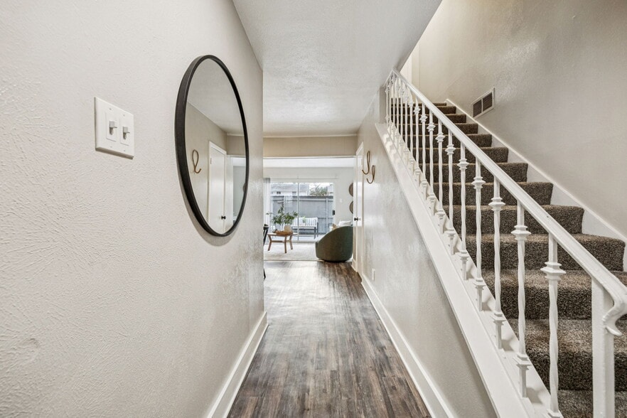 More Photos Of 15545 El Estado Dr, Dallas Multifamily For Sale