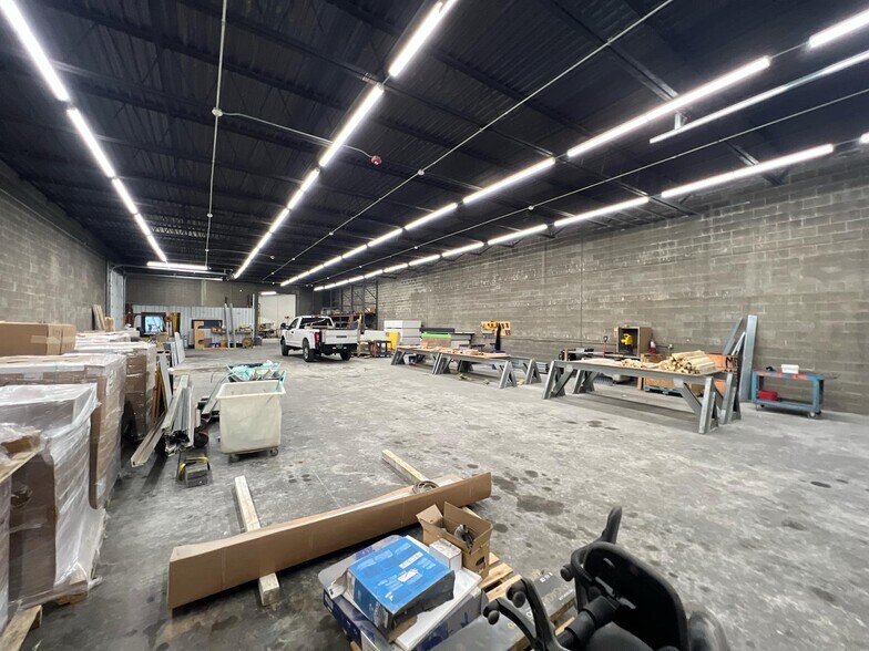 More Photos Of 159 Temple St, Nashua Warehouse For Lease