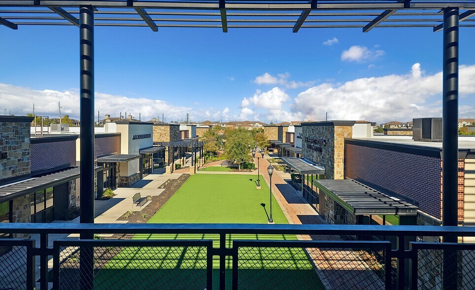 More Photos Of 18722 University Blvd, Sugar Land Coworking Space