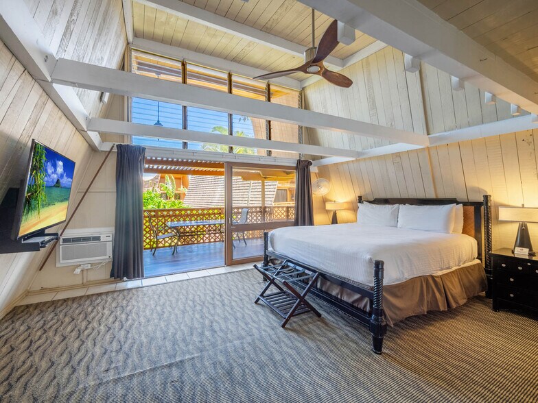More Photos Of 1300 Kamehameha V Hwy, Kaunakakai Hotel For Sale