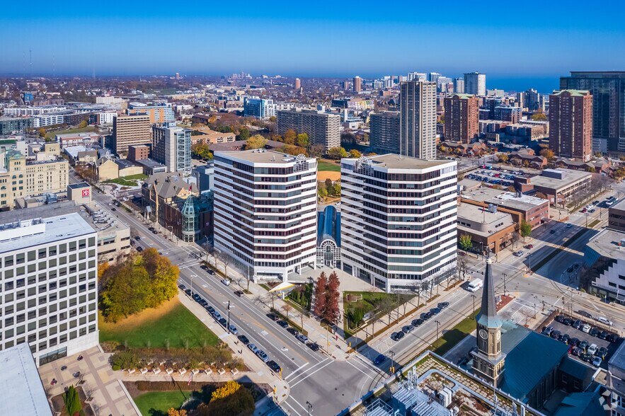 More Photos Of 330 E Kilbourn Ave, Milwaukee Office For Lease