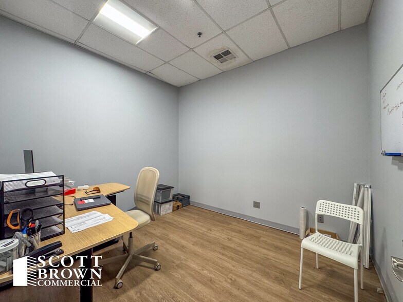 More Photos Of 1512 I-35 W, Denton Unknown For Lease