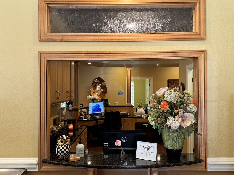 More Photos Of 1910 Buford Blvd, Tallahassee Office For Lease