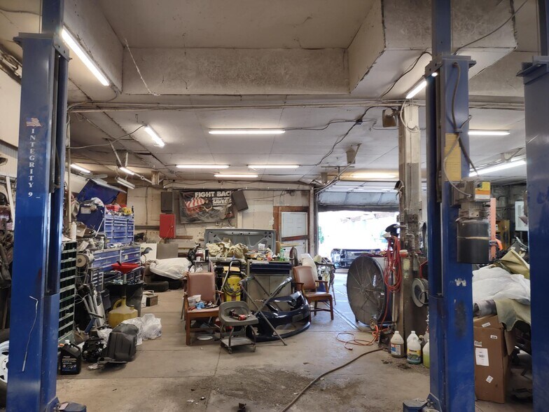 More Photos Of 319 N Adams St, Havre De Grace Warehouse For Sale