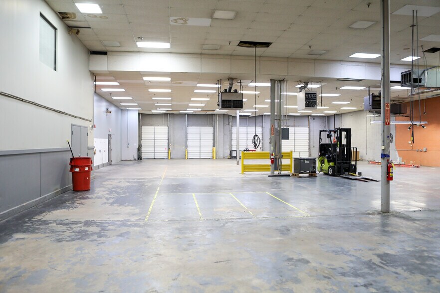 More Photos Of 1210-1212 Menlo Dr NW, Atlanta Warehouse For Sale