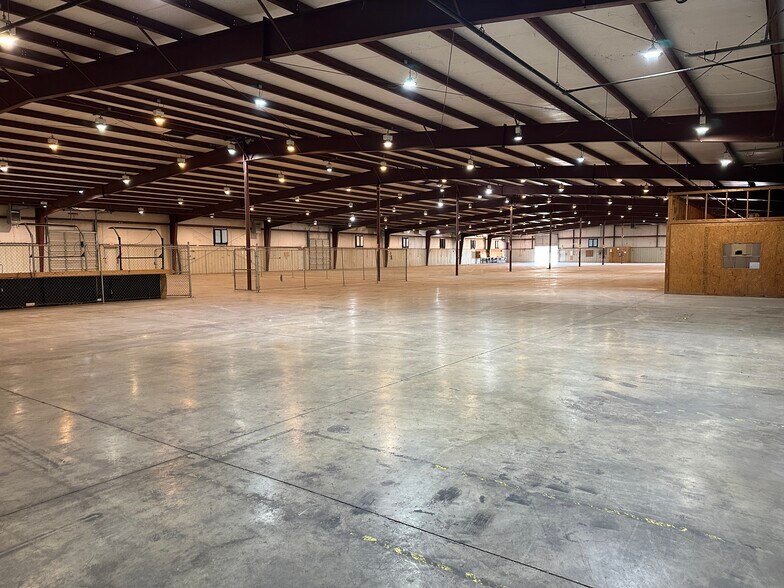 More Photos Of 225 Industrial Rd, Savannah Manufacturing For Sale