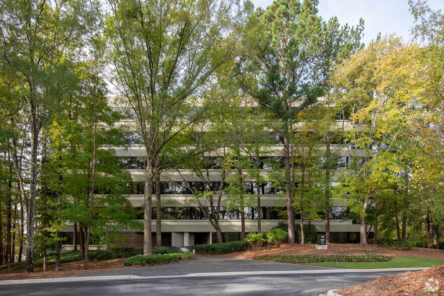 Primary Photo Of 104 Inverness Center Pl, Birmingham Office For Lease