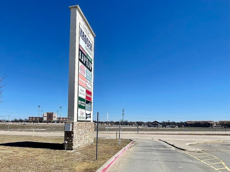 More Photos Of 840 N State Highway 360, Mansfield Land For Sale