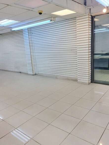 More Photos Of 777 NW 72nd Ave, Miami General Retail For Lease