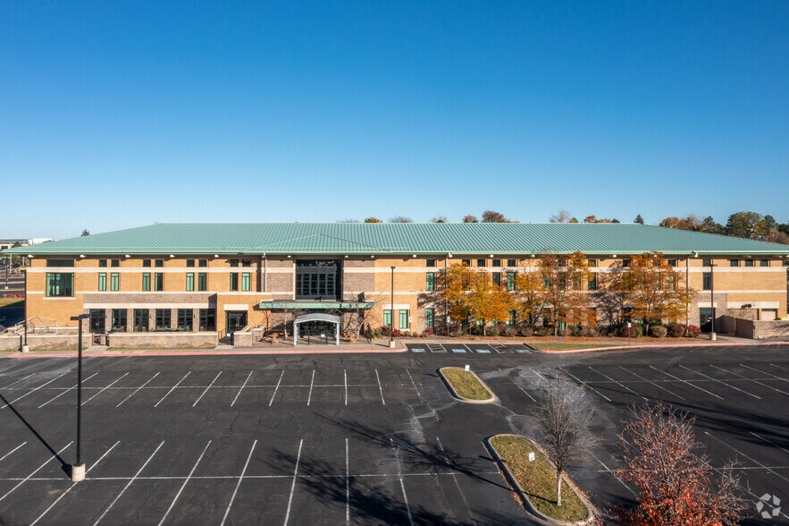 More Photos Of 777 S Sable Blvd, Aurora Office For Lease