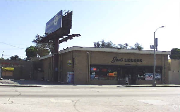 Primary Photo Of 12300-12312 W Pico Blvd, Los Angeles Convenience Store For Lease