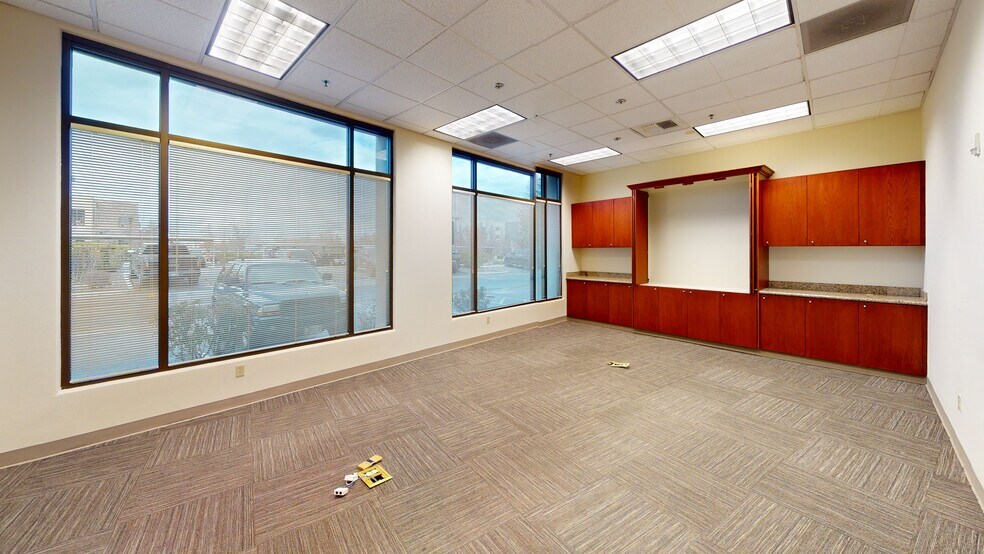 More Photos Of 5441 Kietzke Ln, Reno Office For Sale