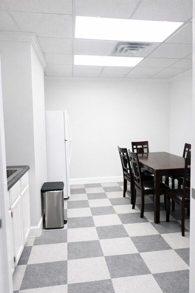 More Photos Of 3720 4th Ave S, Birmingham Medical For Lease