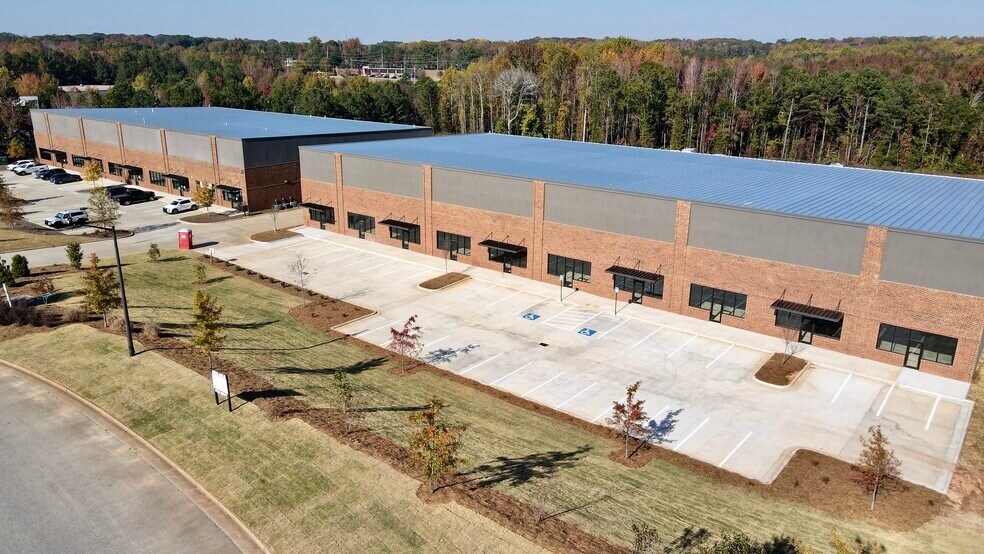 More Photos Of 40 Ellen Sims Ct, Newnan Warehouse For Lease