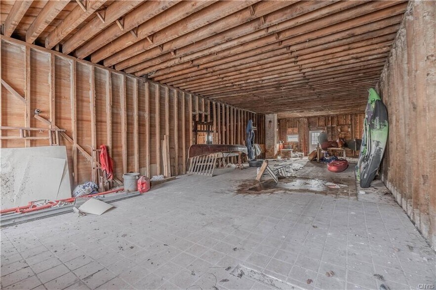 More Photos Of 120-124-128 William St, Dexter Flex For Sale