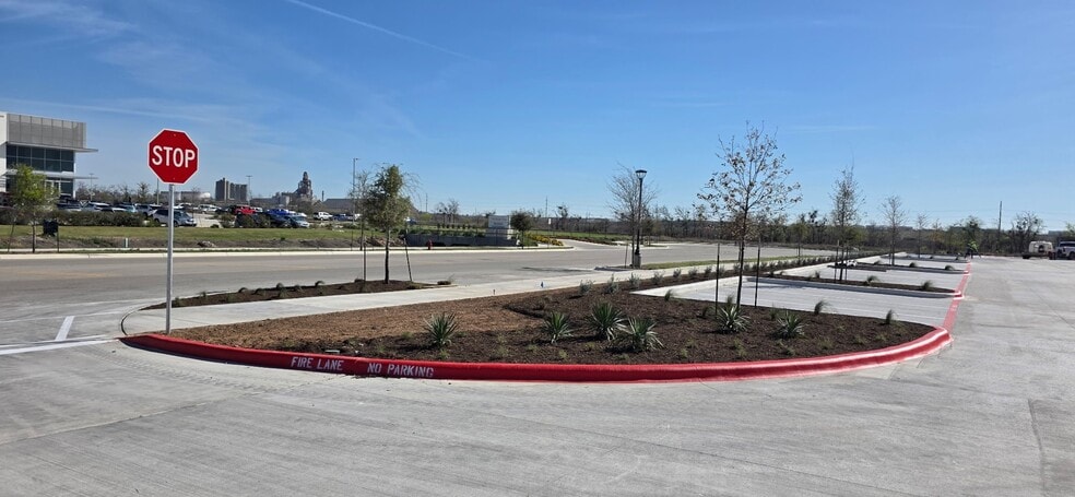 More Photos Of 430 Plum Creek Mdws, Kyle Light Distribution For Sale