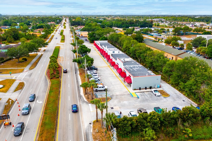More Photos Of 1060 SW Bayshore Blvd, Port Saint Lucie Storefront Retail Office For Sale