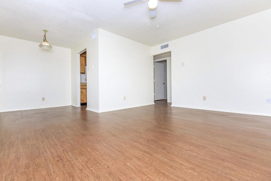More Photos Of 255 Turner St, Roanoke Apartments For Sale