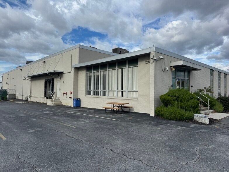 Primary Photo Of 433 Railroad Ave, Shiremanstown Industrial For Lease