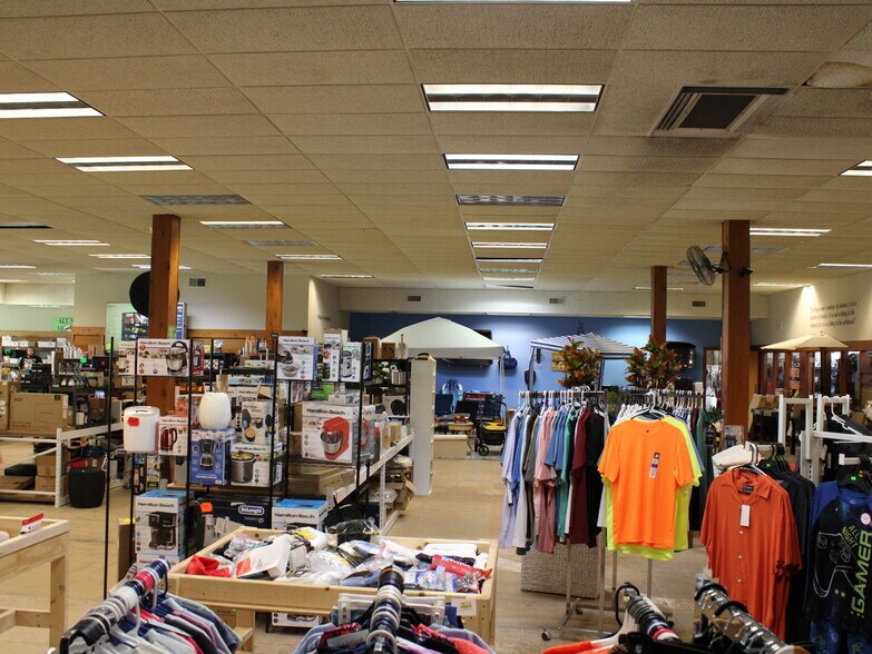 More Photos Of 254 Winnebago Dr, Fond Du Lac Office For Sale