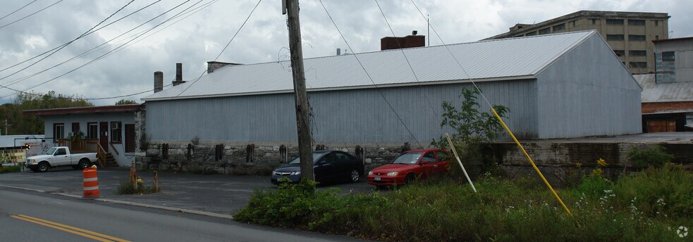 More Photos Of 146-150 Church St, Amsterdam Warehouse For Sale