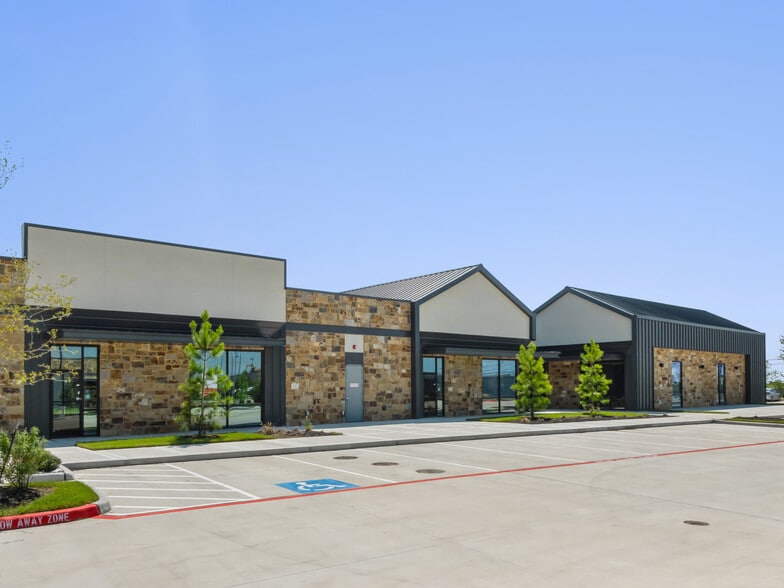 More Photos Of 6519 Skyline Dr, Fulshear General Retail For Sale