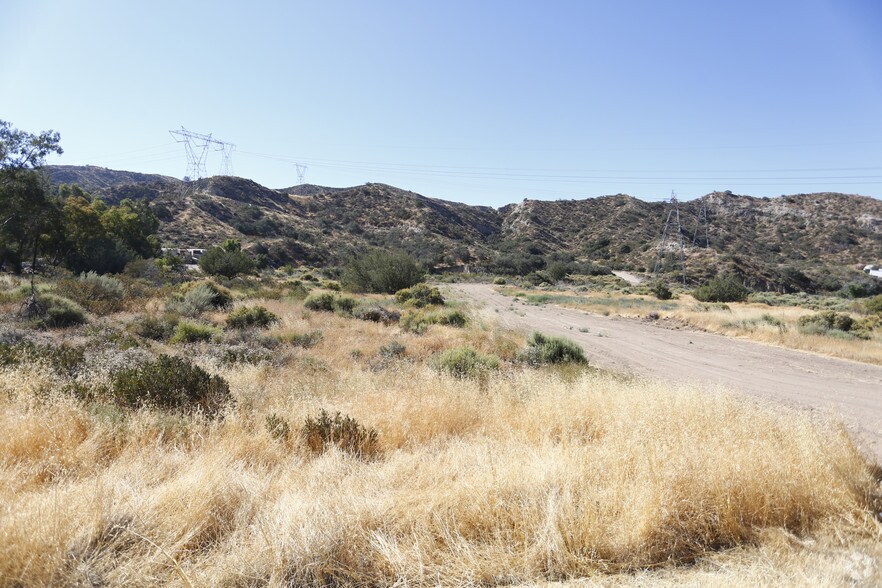More Photos Of 15270 Sierra Hwy, Santa Clarita Land For Sale
