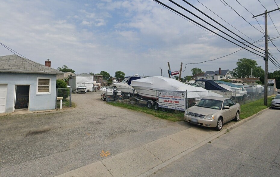 More Photos Of 2545 Bellmore Ave, Bellmore Marina For Sale
