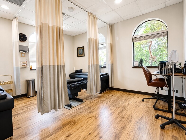 More Photos Of 213 S Dillard St, Winter Garden Medical For Sale