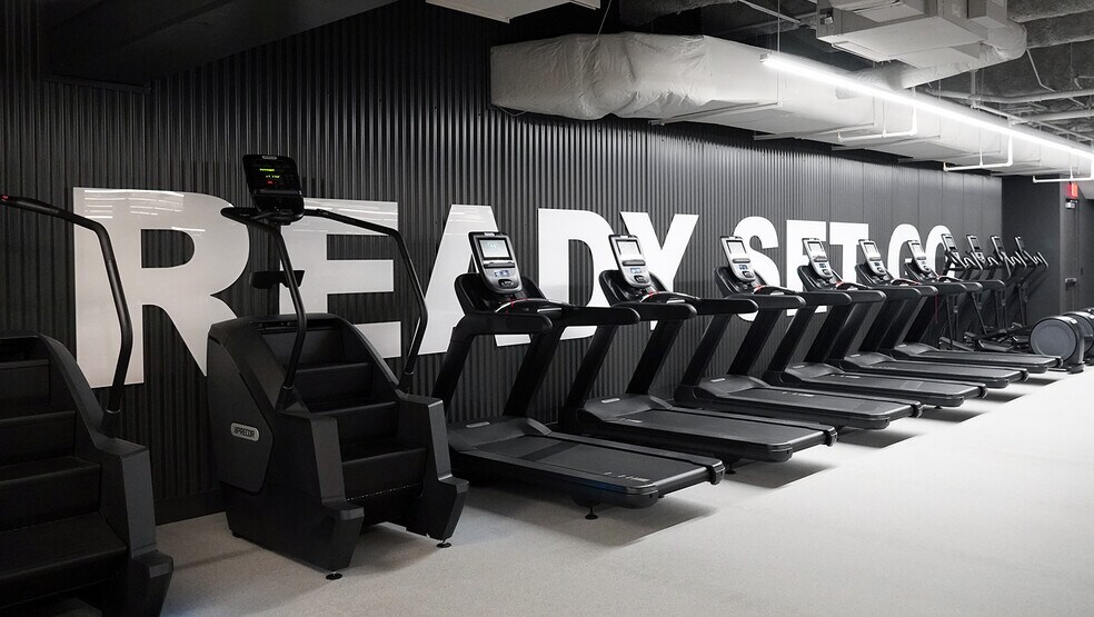 More Photos Of 101 E 2nd St, Tulsa Office For Lease