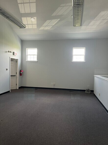 More Photos Of 11-22 Regency Plz, Glen Mills Office For Lease