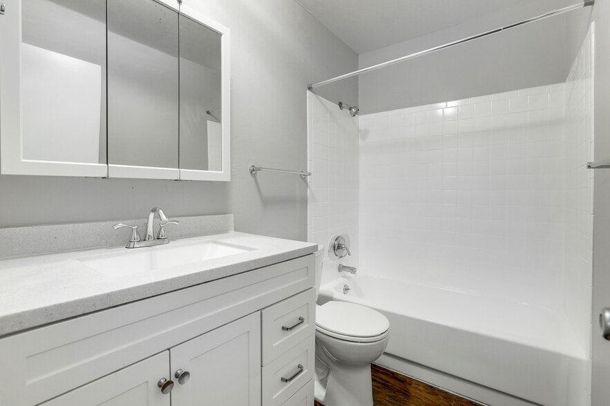 More Photos Of 10705 W 7th Ave, Lakewood Apartments For Sale