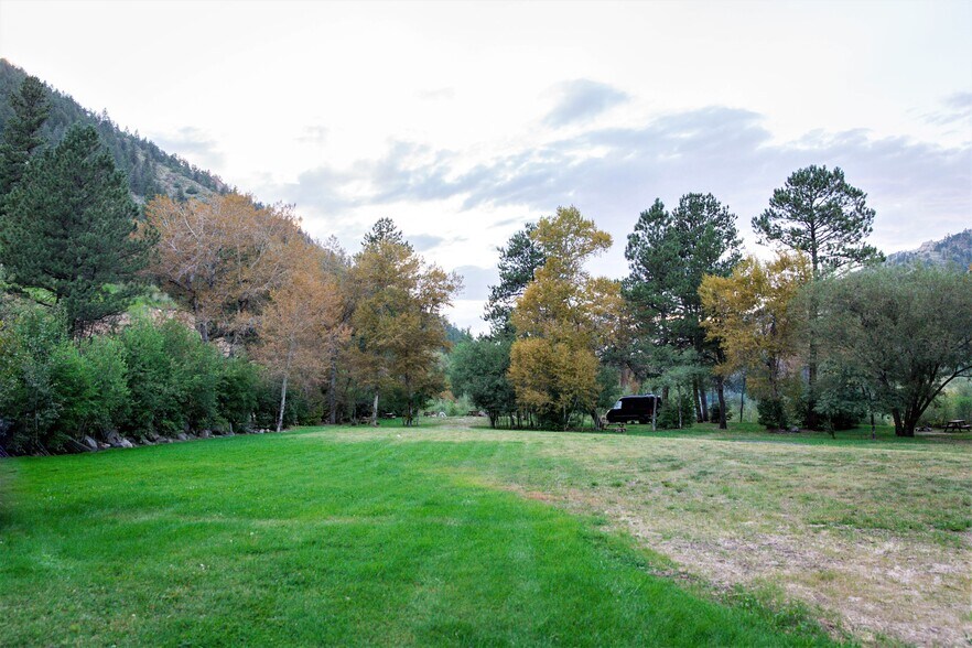 More Photos Of 1607-9 US Highway 34, Drake Trailer Camper Park For Sale