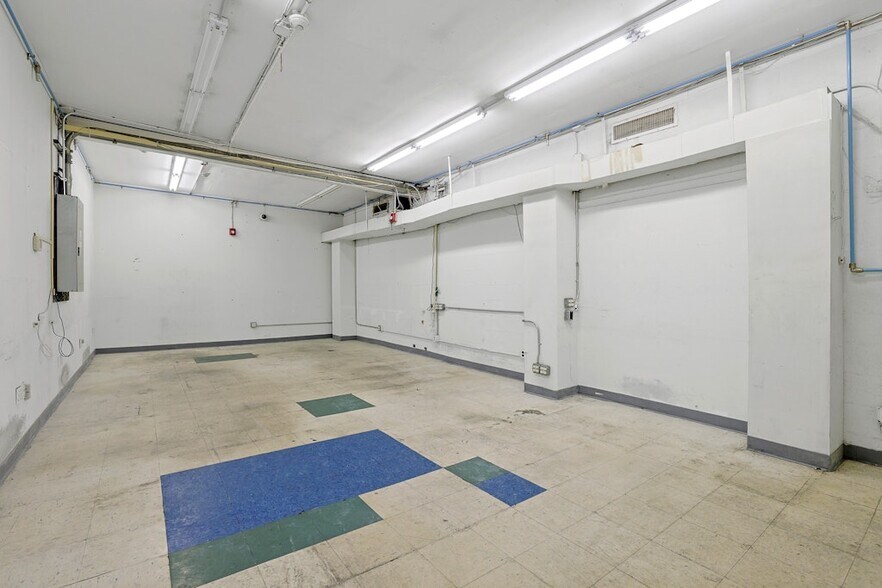 More Photos Of 1 Lawton St, Yonkers Manufacturing For Sale