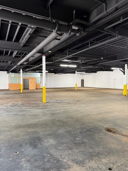 More Photos Of 297 Babcock St, Buffalo Warehouse For Lease
