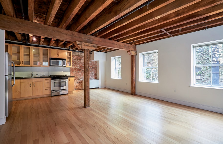 More Photos Of 220 Front St, New York Apartments For Lease